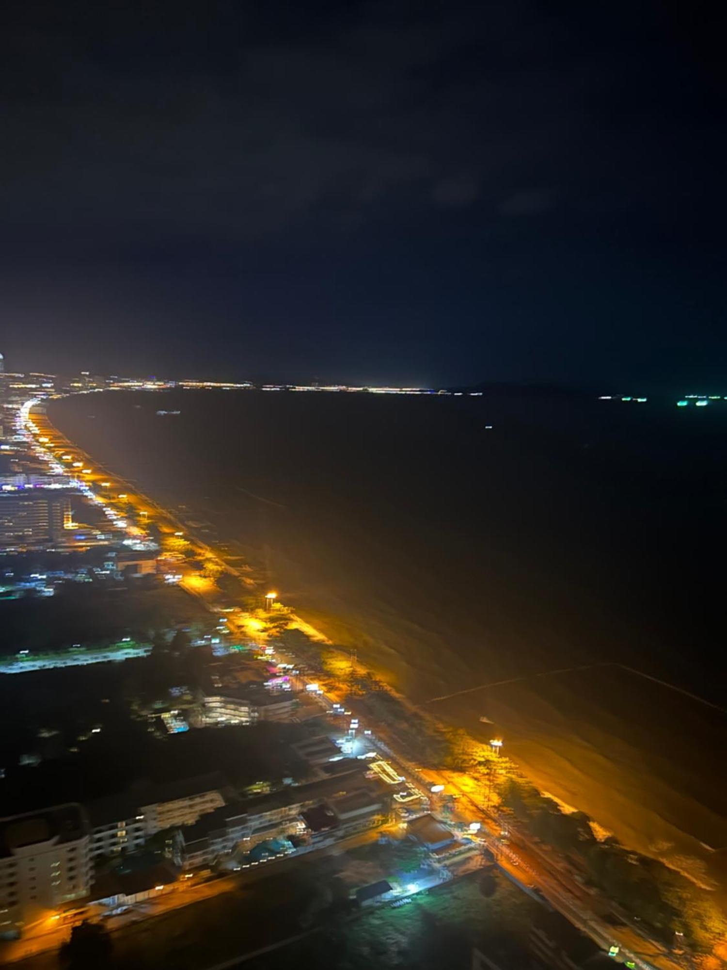 Copacabana Beach Jomtien 科帕卡巴纳海乔木提安海滩毗邻乔木提安夜市 Exterior foto
